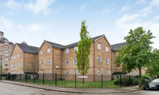 Недвижимость Gables Close: 9