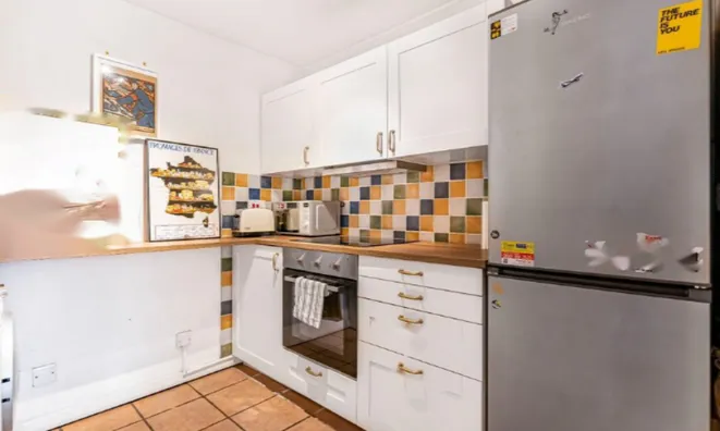 Недвижимость Gables Close: 10