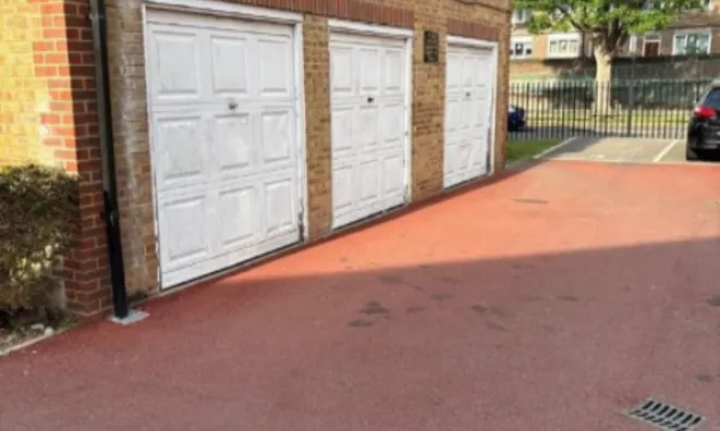 Недвижимость Gables Close: 12