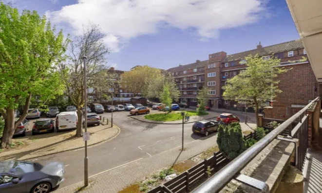 Недвижимость Atherfield Court, Borrodaile Road: 1