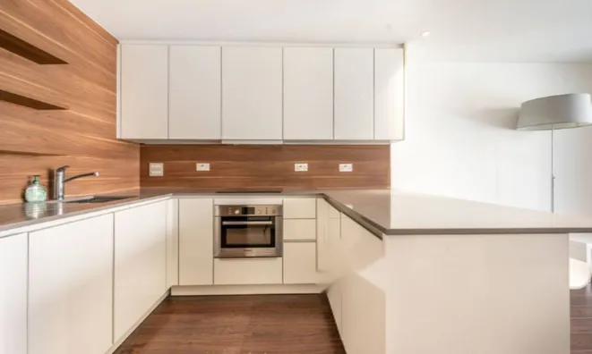 Недвижимость Devan Grove, Manor House: 12