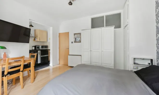 Недвижимость Cliff Road: 9