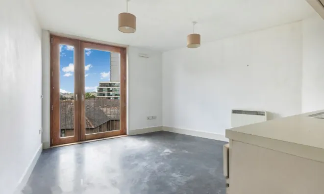 Недвижимость Garratt Lane: 6