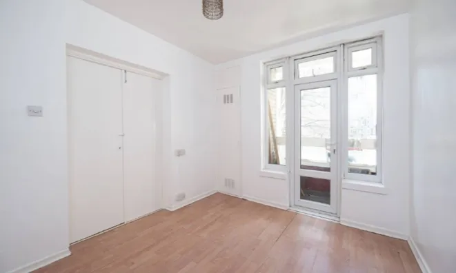 Недвижимость James Hammett House, Ravenscroft Street, Bethnal Green: 2