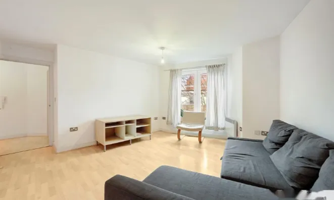 Недвижимость Ferndale Road: 7