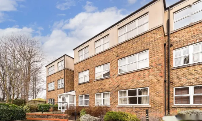 Недвижимость Ferndale Road: 8