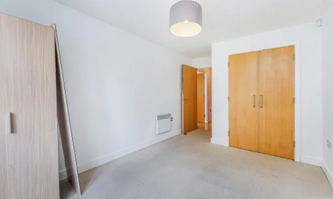 Недвижимость Ferndale Road: 13