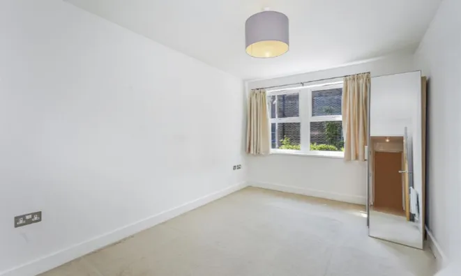 Недвижимость Ferndale Road: 9