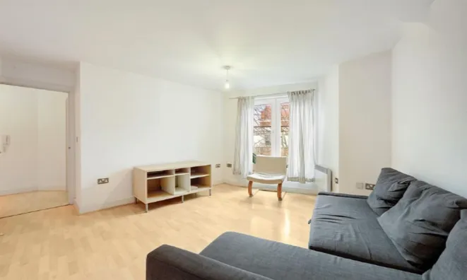 Недвижимость Ferndale Road: 6