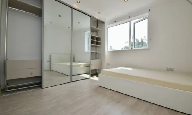 Недвижимость New Kings Road: 11