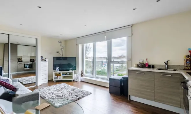 Недвижимость Bromyard Avenue, Acton: 3