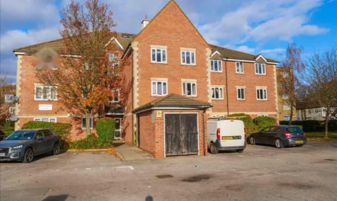 Недвижимость Canterbury Court, Bromyard Avenue: 3