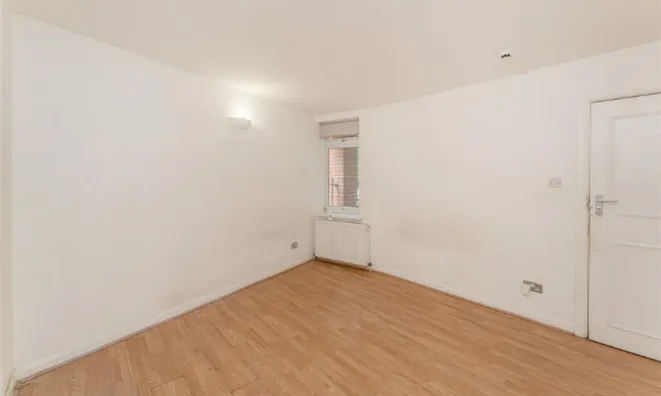 Недвижимость Johnson Street: 17