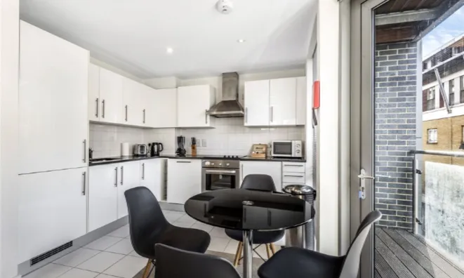 Недвижимость Plumbers Row: 1