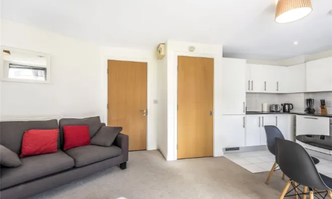 Недвижимость Plumbers Row: 2