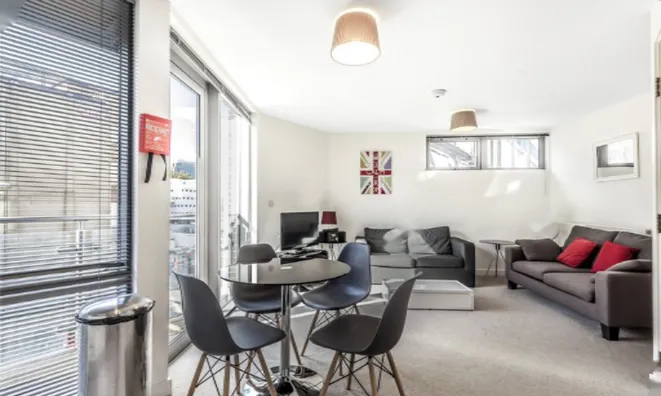 Недвижимость Plumbers Row: 6