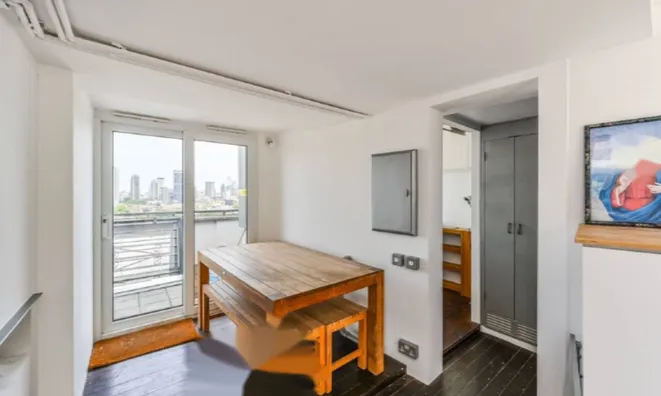 Недвижимость Brandon Estate, Oval: 2