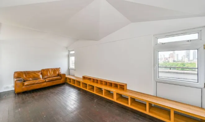 Недвижимость Brandon Estate, Oval: 10