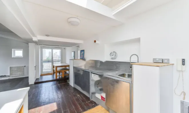 Недвижимость Brandon Estate, Oval: 12