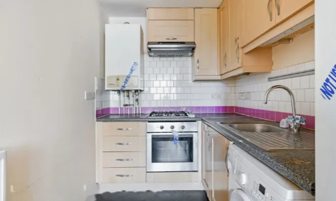 Недвижимость Uxbridge Road: 4