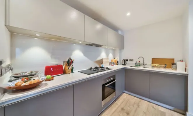 Недвижимость Clapham Road: 2