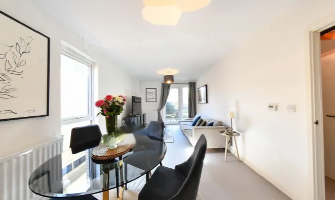 Недвижимость Coleby House, Woodly Crescent: 9