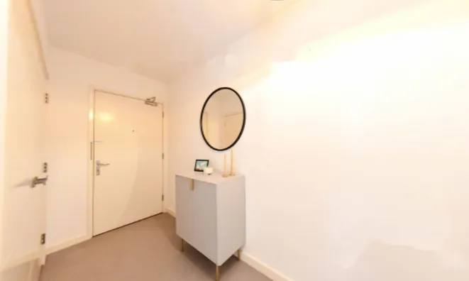 Недвижимость Coleby House, Woodly Crescent: 12