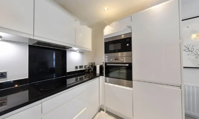 Недвижимость Coleby House, Woodly Crescent: 20