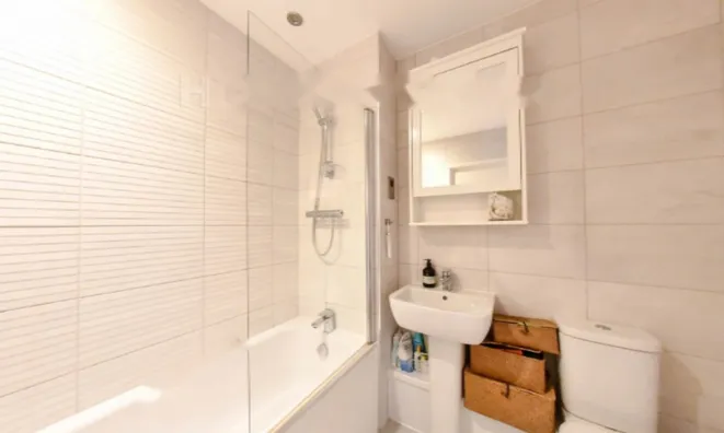 Недвижимость Coleby House, Woodly Crescent: 25