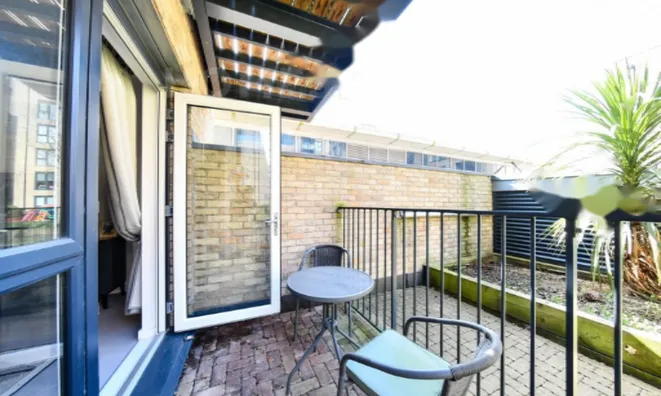 Недвижимость Coleby House, Woodly Crescent: 26