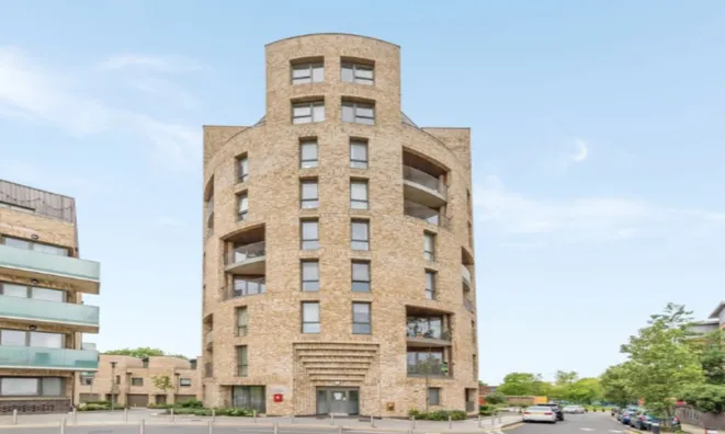 Недвижимость Camellia Apartments, Hilltop Avenue, Stonebridge: 4