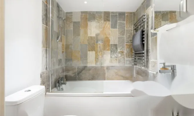 Недвижимость Sutherland Avenue: 10