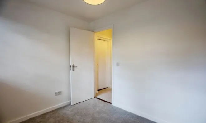 Недвижимость 105 Alscot Road: 12