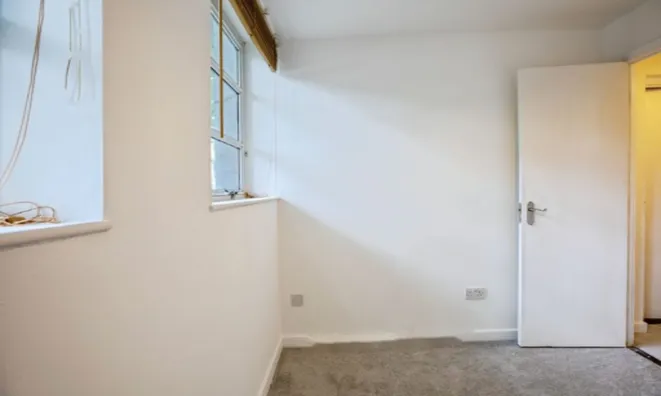 Недвижимость 105 Alscot Road: 13