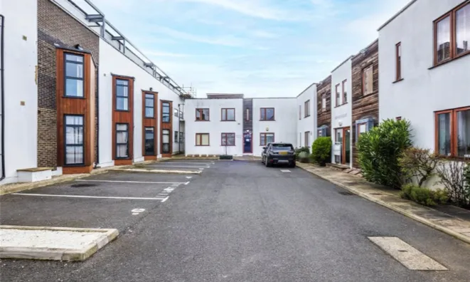 Недвижимость Madoc Close: 6