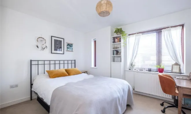 Недвижимость Madoc Close: 8