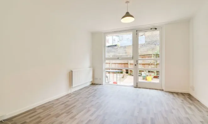 Недвижимость Mary Datchelor Close: 10