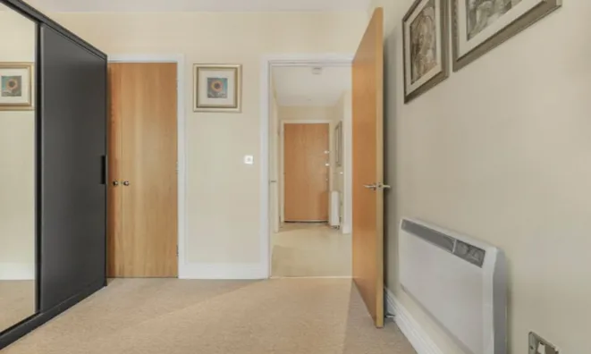 Недвижимость Londinium Tower, 87 Mansell Street: 4