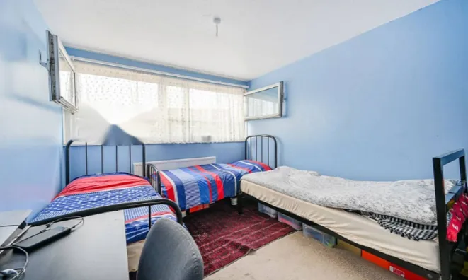 Недвижимость Trinity Way, East Acton: 3