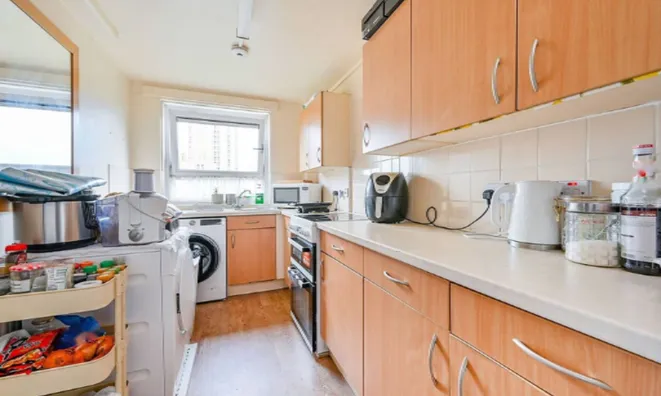 Недвижимость Trinity Way, East Acton: 7