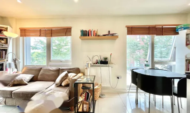 Недвижимость For Sale - Flat, Tawny Court, Shearwater Drive: 1