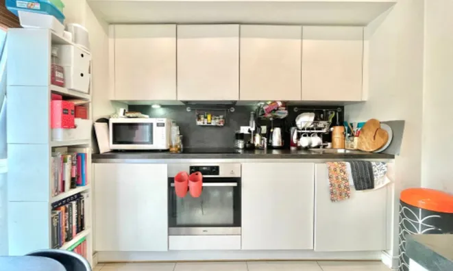 Недвижимость For Sale - Flat, Tawny Court, Shearwater Drive: 3