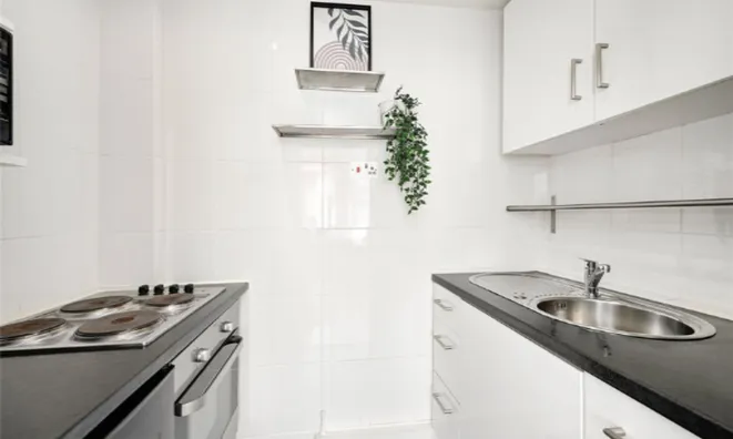 Недвижимость Sinclair Road: 8