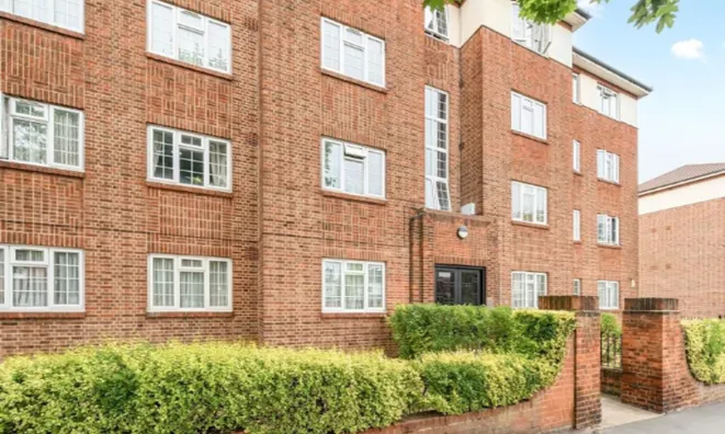 Недвижимость Brent Street, Hendon: 1