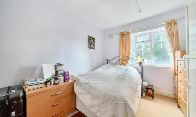 Недвижимость Brent Street, Hendon: 13