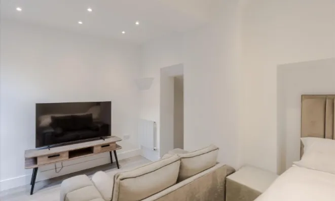 Недвижимость St John's Wood High Street, St John's Wood: 11