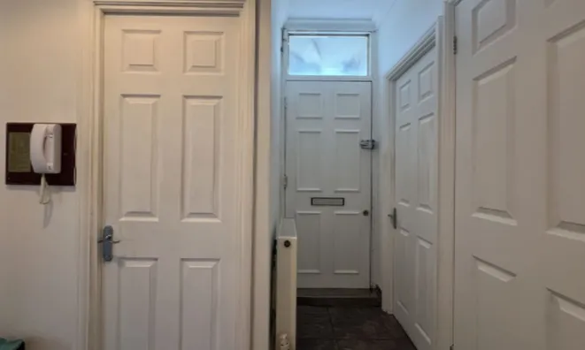 Недвижимость Vallance Road: 14