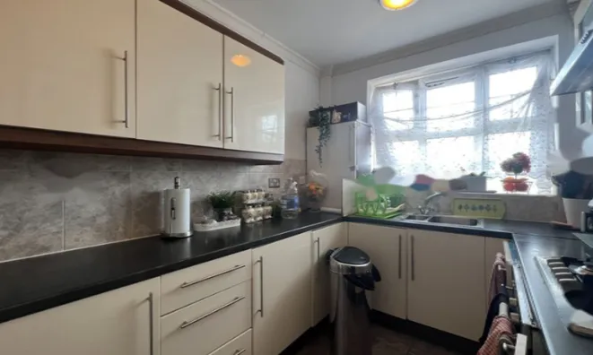 Недвижимость Vallance Road: 19