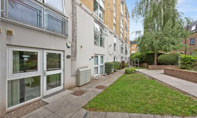 Недвижимость Essex Road: 12