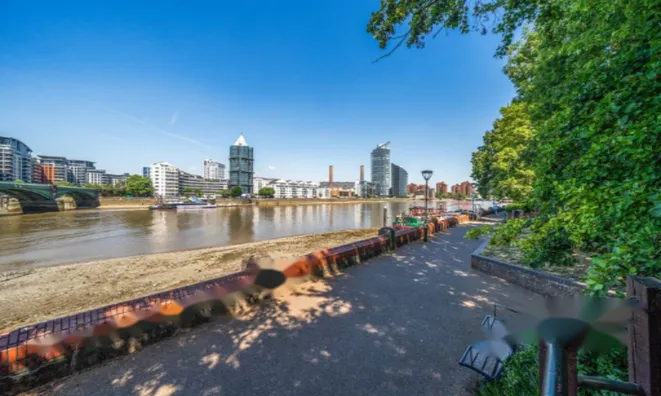 Недвижимость Vicarage Crescent: 8